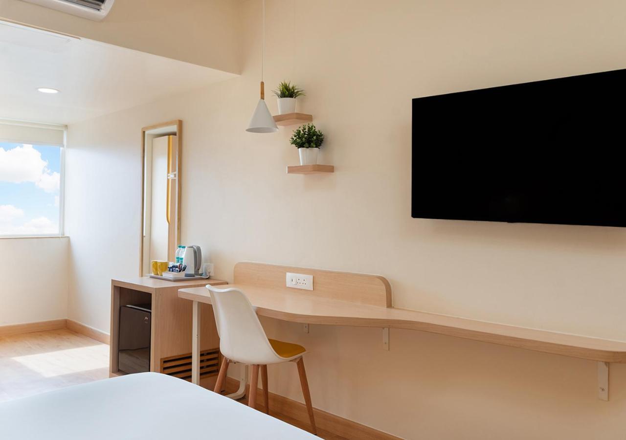 Bloom Hotel Financial District Haïdarabad Extérieur photo